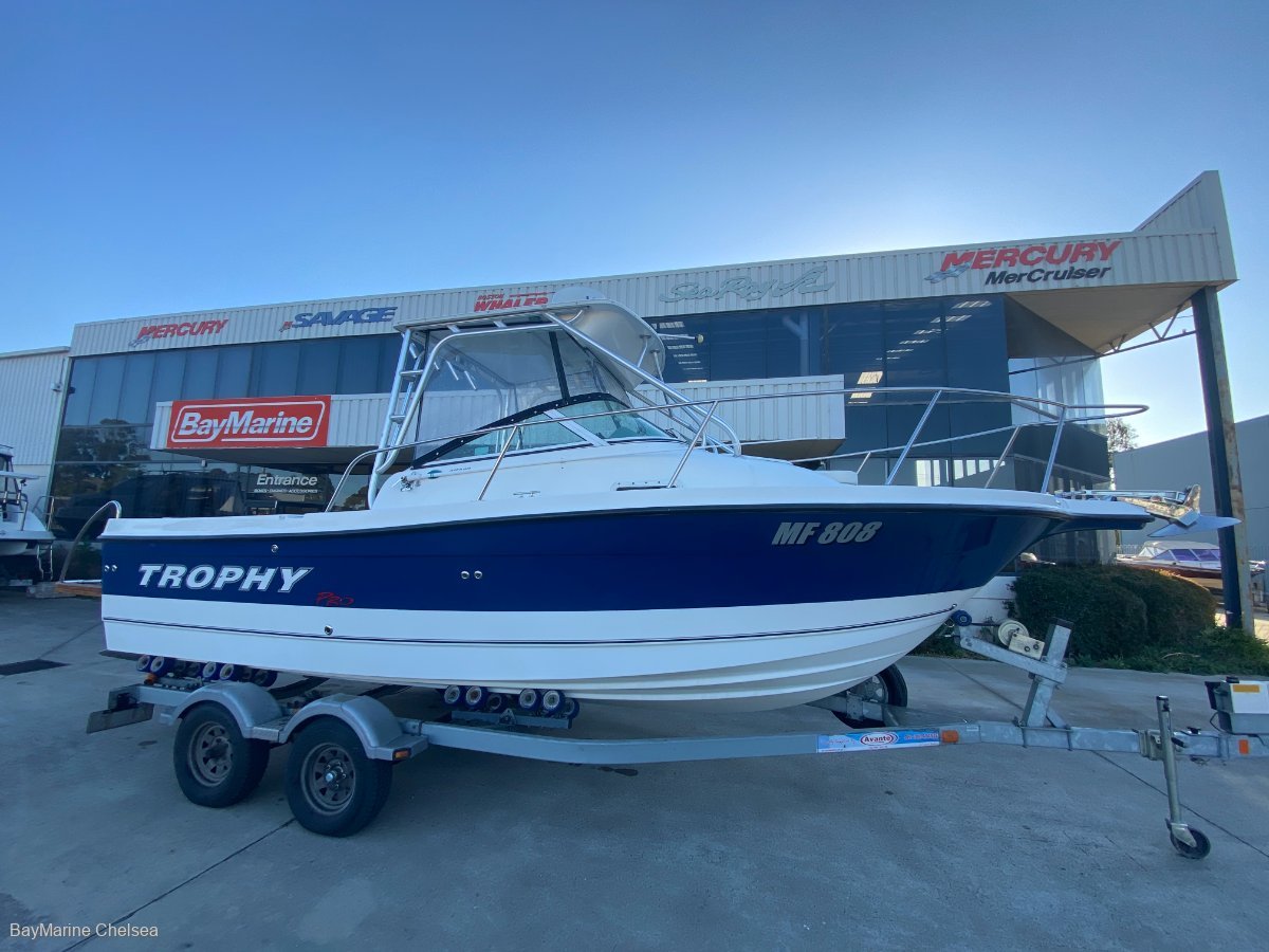 Trophy Boat 2152 for sale1