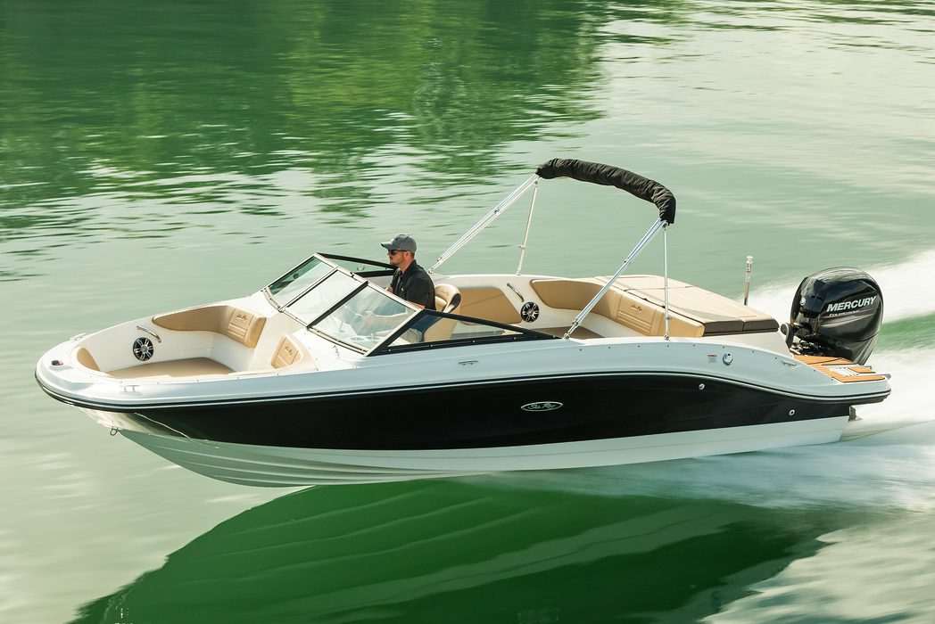 Sea Ray SPX 210 Outboard for sale at BayMarine
